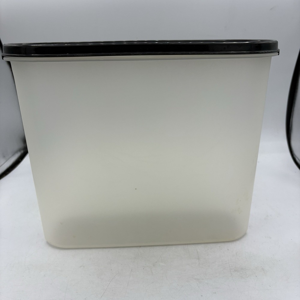 Tupperware Storage Container Modular Mate 4 Clear Super Oval 2351C-2 Black Lid